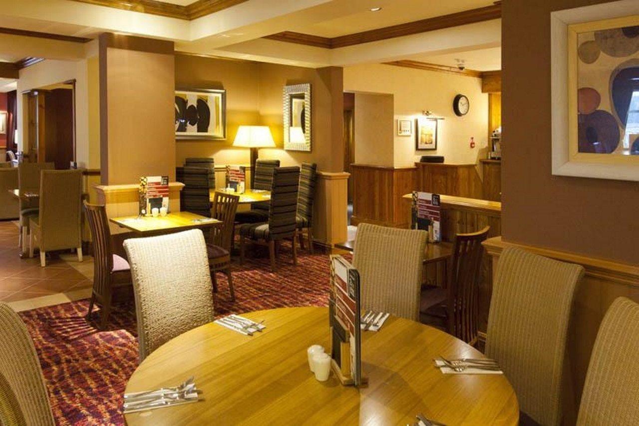 Premier Inn Rugeley Exteriör bild